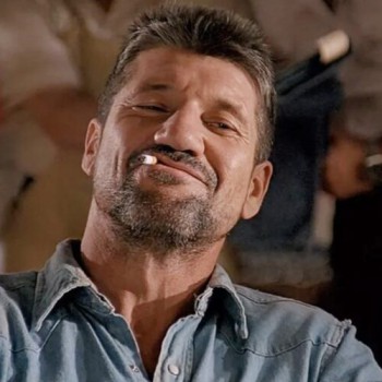 Kevin Bacon ร่วมไว้อาลัยไห้กับเพื่่อนนักแสดงอย่าง Fred Ward